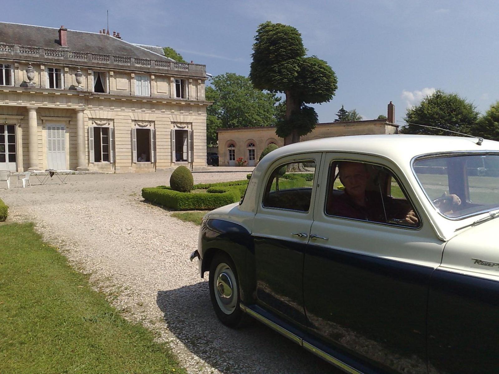 Le Chateau De Bressey & Son Orangerie Luaran gambar