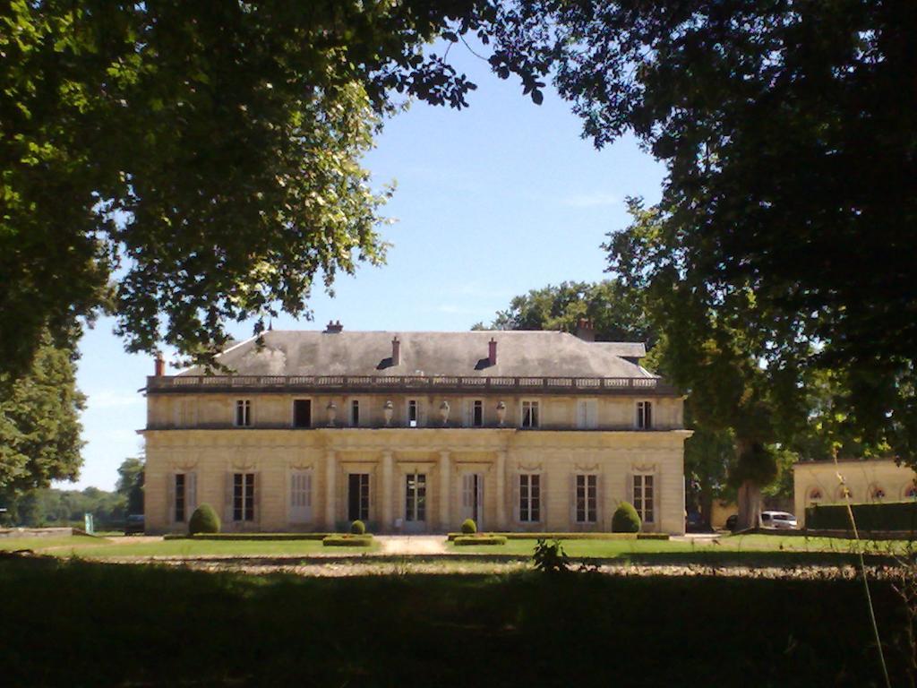 Le Chateau De Bressey & Son Orangerie Luaran gambar