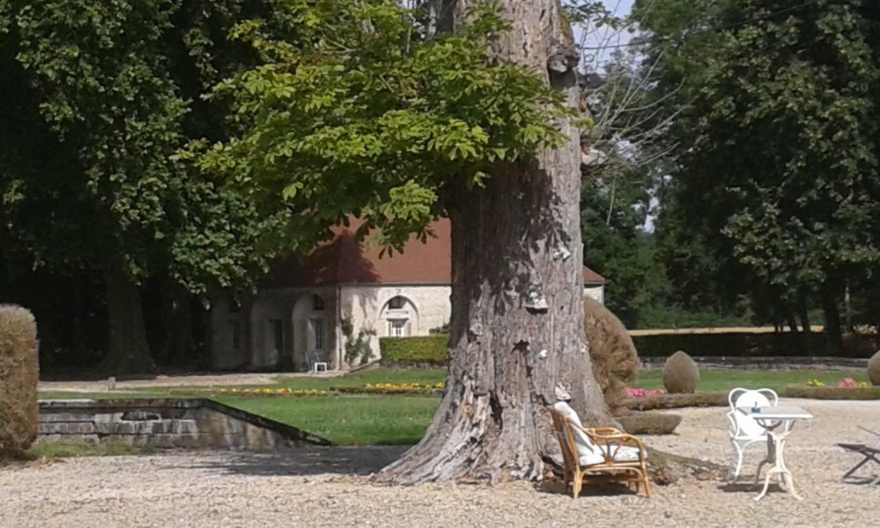 Le Chateau De Bressey & Son Orangerie Luaran gambar