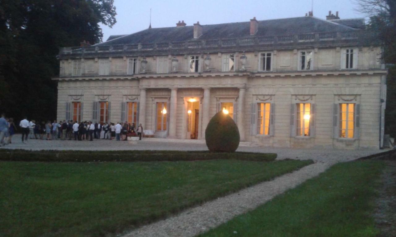 Le Chateau De Bressey & Son Orangerie Luaran gambar